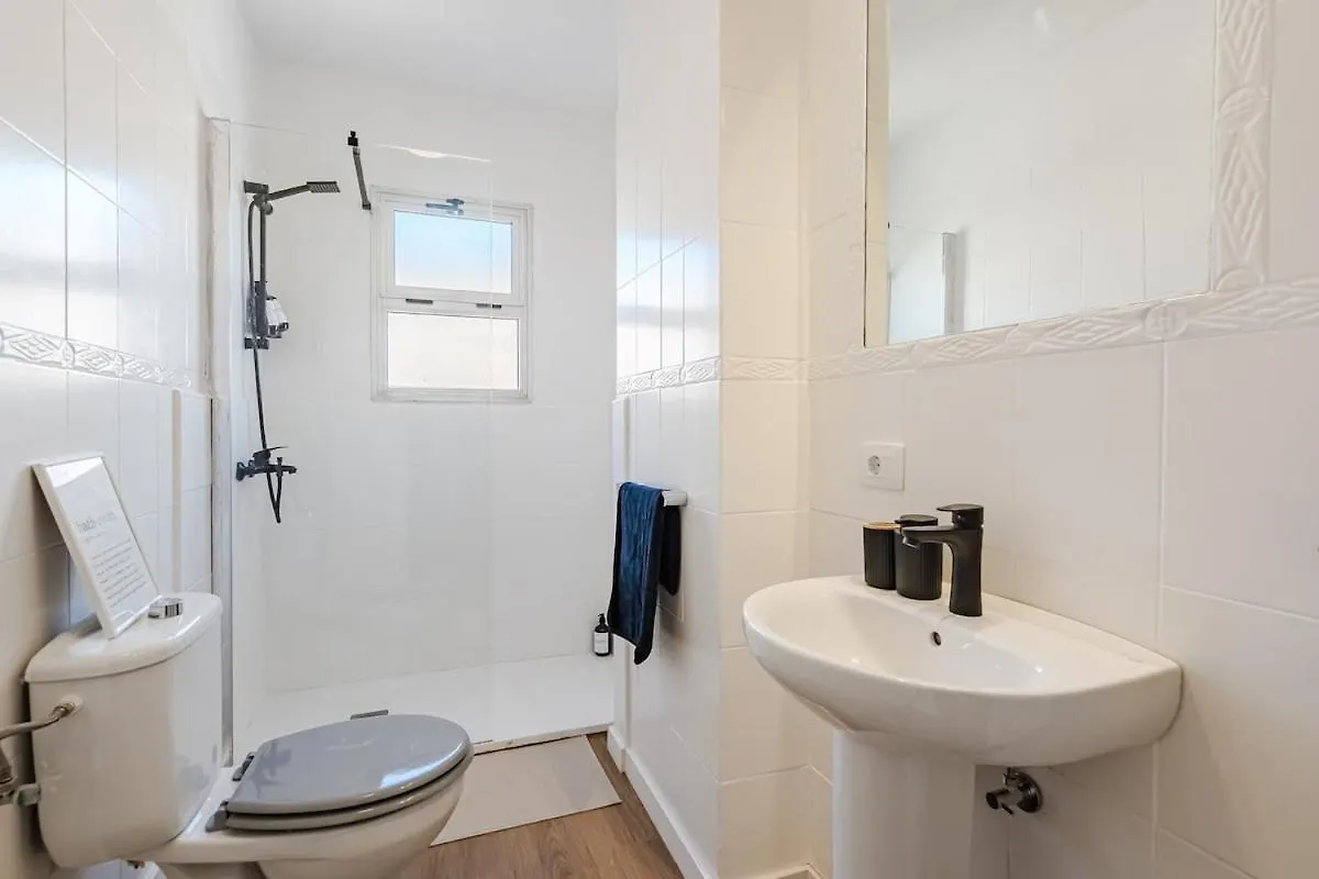 Beach House ,1 Min To Beach, Brand New El Médano Apartman